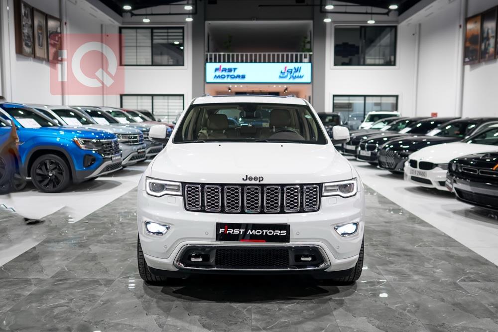 جیپ گراند شیرۆکی